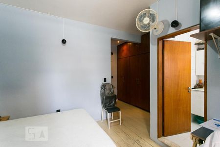 Casa à venda com 75m², 5 quartos e 3 vagasSuíte 2