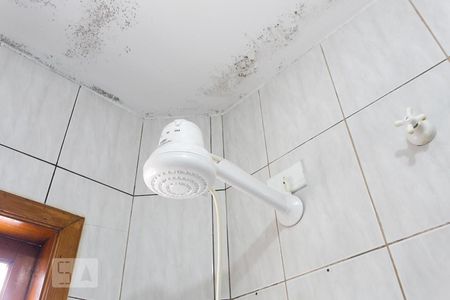 Casa à venda com 75m², 5 quartos e 3 vagasBanheiro da Suíte 2