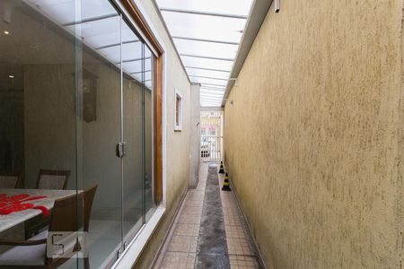 Casa à venda com 75m², 5 quartos e 3 vagasCorredor