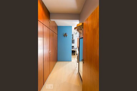 Casa à venda com 75m², 5 quartos e 3 vagasSuíte 2