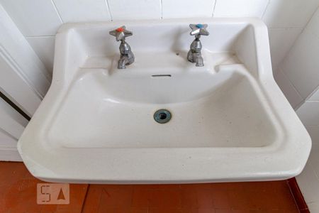 Apartamento à venda com 192m², 3 quartos e 1 vaga Apartamento à venda com 192m², 3 quartos e 1 vagaBanheiro de Serviço
