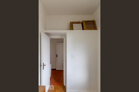 Apartamento à venda com 192m², 3 quartos e 1 vaga Apartamento à venda com 192m², 3 quartos e 1 vagaQuarto de Serviço