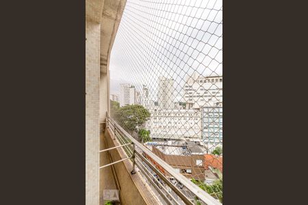Apartamento à venda com 192m², 3 quartos e 1 vaga Apartamento à venda com 192m², 3 quartos e 1 vagaSacada
