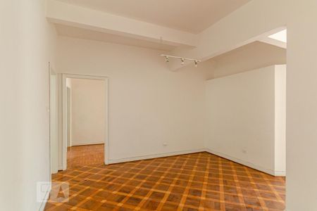 Apartamento à venda com 192m², 3 quartos e 1 vaga Apartamento à venda com 192m², 3 quartos e 1 vagaSala