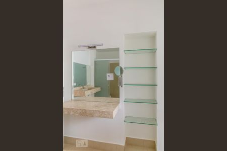 Apartamento à venda com 192m², 3 quartos e 1 vaga Apartamento à venda com 192m², 3 quartos e 1 vagaBanheiro 1