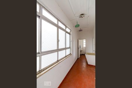Apartamento à venda com 192m², 3 quartos e 1 vaga Apartamento à venda com 192m², 3 quartos e 1 vagaLavanderia