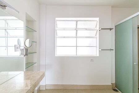Apartamento à venda com 192m², 3 quartos e 1 vaga Apartamento à venda com 192m², 3 quartos e 1 vagaBanheiro 1