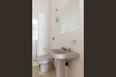 Apartamento à venda com 192m², 3 quartos e 1 vaga Apartamento à venda com 192m², 3 quartos e 1 vagaBanheiro 2