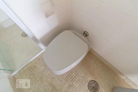 Apartamento à venda com 192m², 3 quartos e 1 vaga Apartamento à venda com 192m², 3 quartos e 1 vagaBanheiro 2