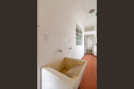 Apartamento à venda com 192m², 3 quartos e 1 vaga Apartamento à venda com 192m², 3 quartos e 1 vagaLavanderia