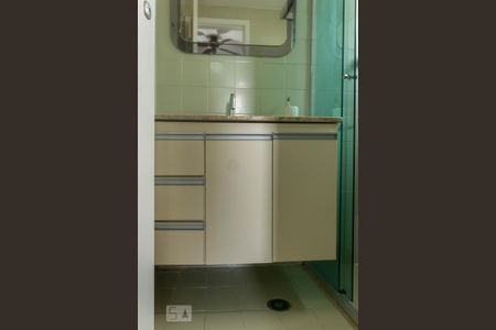 Banheiro Suíte de apartamento para alugar com 3 quartos, 79m² em Vila Sofia, São Paulo