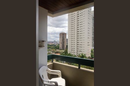Apartamento à venda com 79m², 3 quartos e 2 vagas Apartamento à venda com 79m², 3 quartos e 2 vagasVaranda