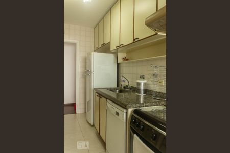 Apartamento à venda com 79m², 3 quartos e 2 vagas Apartamento à venda com 79m², 3 quartos e 2 vagasCozinha