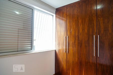 Apartamento à venda com 200m², 4 quartos e 2 vagasQuarto 4