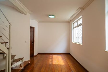 Sala 1 de apartamento à venda com 4 quartos, 200m² em Santa Tereza, Belo Horizonte