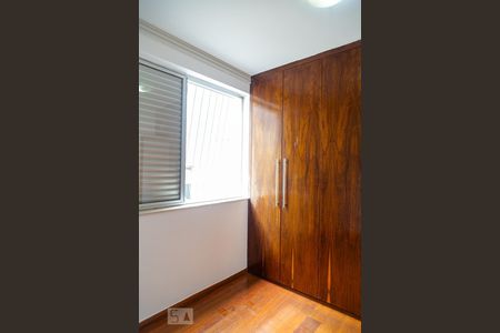 Apartamento à venda com 200m², 4 quartos e 2 vagasQuarto 4