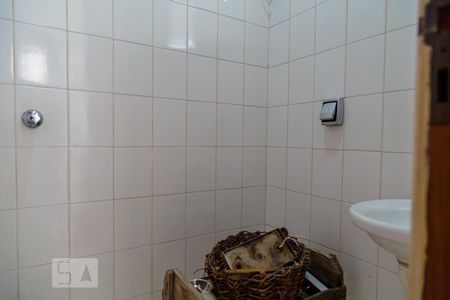 Apartamento à venda com 200m², 4 quartos e 2 vagasBanheiro de Serviço