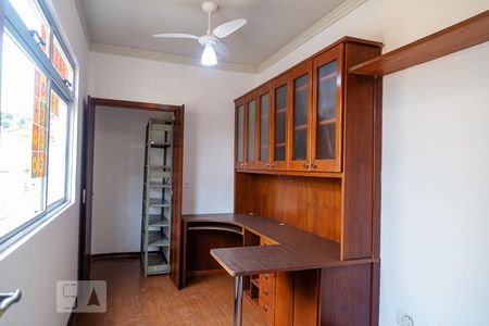 Apartamento à venda com 200m², 4 quartos e 2 vagasEscritório