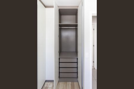 Apartamento à venda com 41m², 2 quartos e 1 vagaQuarto 02