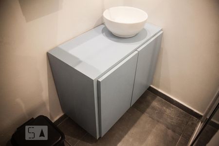 Studio à venda com 31m², 1 quarto e sem vaga Studio à venda com 31m², 1 quarto e sem vagaDetalhe do banheiro