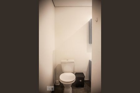 Banheiro de kitnet/studio à venda com 1 quarto, 31m² em Bela Vista, São Paulo