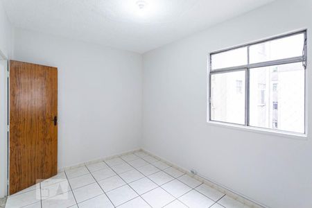 Quarto 1 de apartamento para alugar com 2 quartos, 65m² em Santa Terezinha, Belo Horizonte
