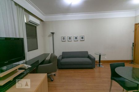 Quarto de apartamento para alugar com 1 quarto, 35m² em Lourdes, Belo Horizonte