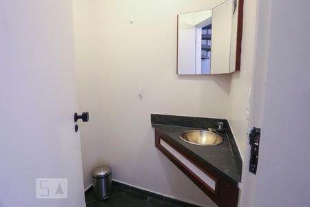 Lavabo de apartamento para alugar com 1 quarto, 32m² em Moema, São Paulo