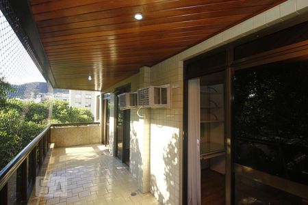Varanda de apartamento para alugar com 4 quartos, 148m² em Botafogo, Rio de Janeiro