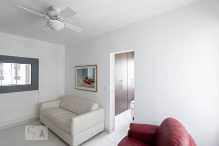 Sala de apartamento para alugar com 1 quarto, 38m² em Funcionários, Belo Horizonte
