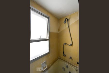 Apartamento para alugar com 40m², 1 quarto e 1 vaga Apartamento para alugar com 40m², 1 quarto e 1 vagaSuíte - Banheiro