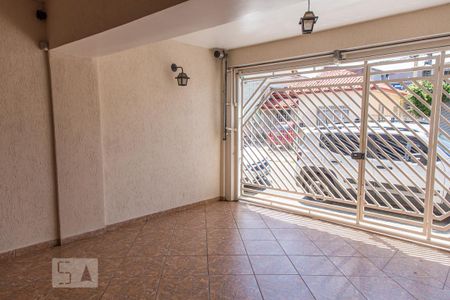 Garagem de casa à venda com 3 quartos, 110m² em Jardim Japão, São Paulo