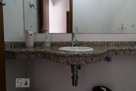 Lavabo de apartamento para alugar com 1 quarto, 62m² em Parque Campolim, Sorocaba
