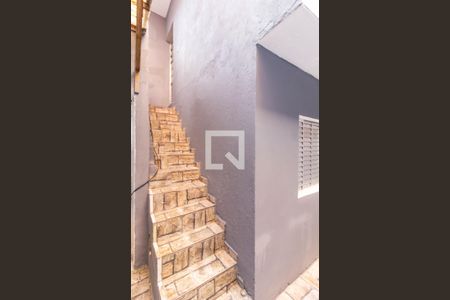 Casa para alugar com 30m², 1 quarto e sem vagaEscada