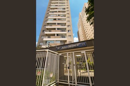 Apartamento à venda com 33m², 1 quarto e sem vaga Apartamento à venda com 33m², 1 quarto e sem vagaFachada do Prédio