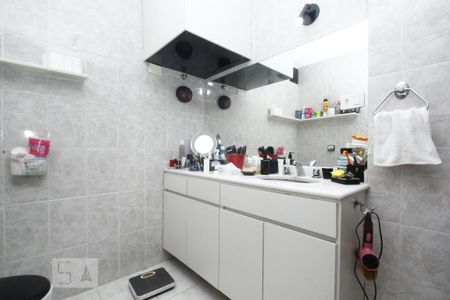 Apartamento à venda com 99m², 3 quartos e 1 vagaBanheiro 2