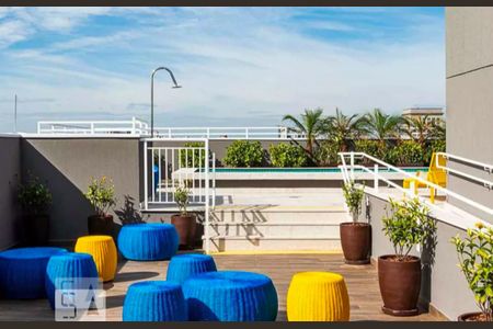 Apartamento à venda com 58m², 1 quarto e 1 vagaÁrea da piscina
