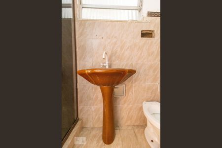 Apartamento à venda com 80m², 2 quartos e sem vaga Apartamento à venda com 80m², 2 quartos e sem vagaDetalhe do Banheiro