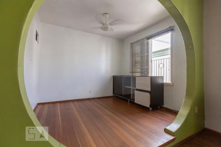 Sala de apartamento à venda com 2 quartos, 62m² em Medianeira, Porto Alegre
