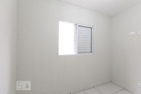 Quarto 1 de casa para alugar com 2 quartos, 60m² em Conjunto Residencial José Bonifácio, São Paulo