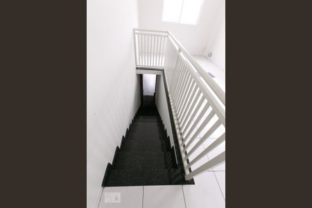 Casa para alugar com 60m², 2 quartos e sem vagaEscada