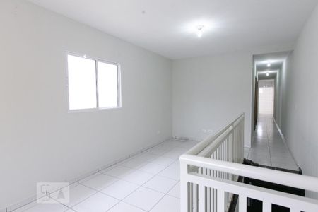 Sala de casa para alugar com 2 quartos, 60m² em Conjunto Residencial José Bonifácio, São Paulo