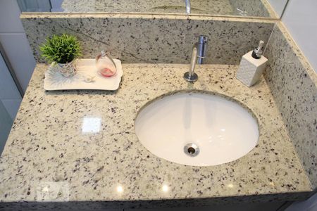 Apartamento para alugar com 106m², 3 quartos e 2 vagasDetalhe do Banheiro da Suite1