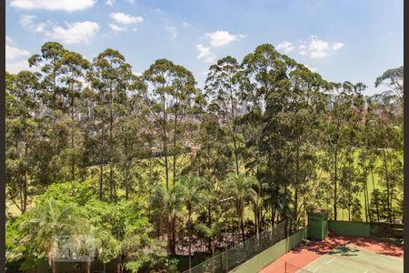 Apartamento à venda com 230m², 4 quartos e 4 vagasVista