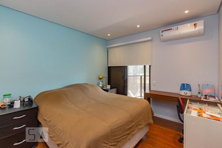 Apartamento à venda com 230m², 4 quartos e 4 vagasSuite 3