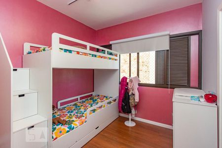 Apartamento à venda com 230m², 4 quartos e 4 vagasSuite 2