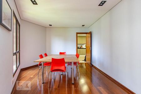 Apartamento à venda com 230m², 4 quartos e 4 vagasSala 