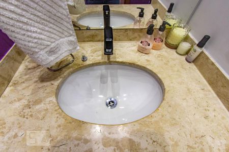 Apartamento à venda com 230m², 4 quartos e 4 vagasLavabo