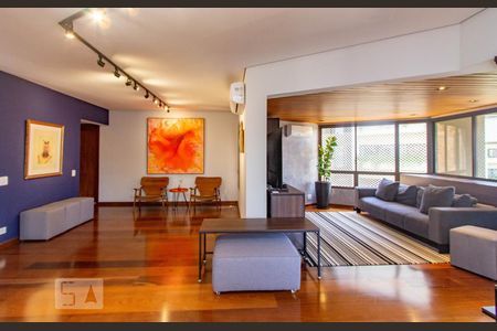 Apartamento à venda com 230m², 4 quartos e 4 vagasSala 