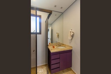 Apartamento à venda com 230m², 4 quartos e 4 vagasBanheiro 3